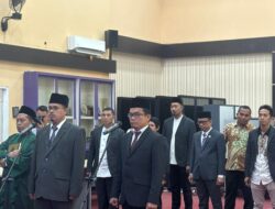 Pelantikan Pergantian Antar Waktu Komisioner KI dan KPID Kaltim Berlangsung Khidmat